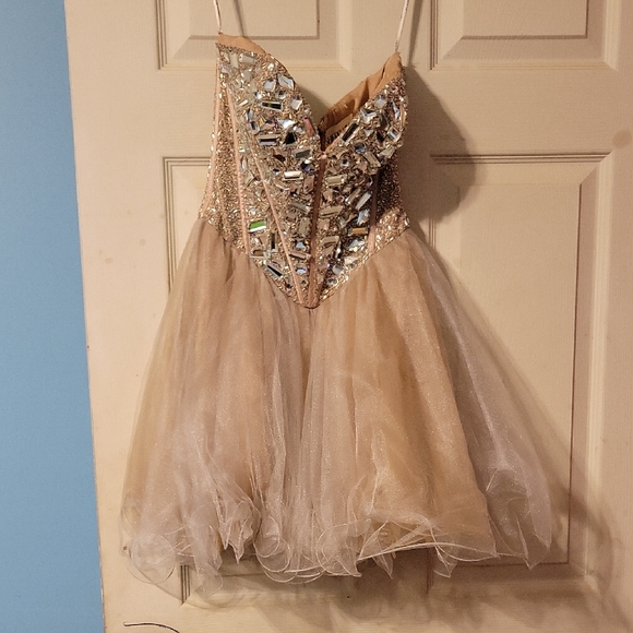 Sherri Hill Dresses & Skirts - Sherri Hill Tan and Cream Prom Dress